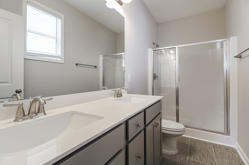1,805/Mo, 114 Rosemary Street Clayton, NC 27520 Main Bathroom View