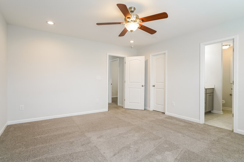 1,660/Mo, 106 Rosemary Street Clayton, NC 27520 Main Bedroom View 2