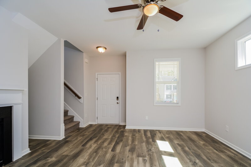 1,925/Mo, 66 Rosemary Street Clayton, NC 27520 Living Room View 2