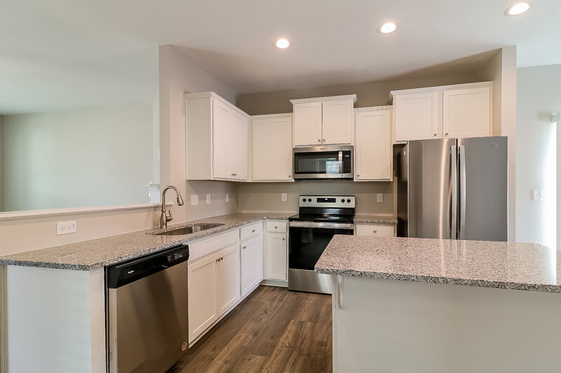 1,915/Mo, 52 Rosemary Street Clayton, NC 27520 No Caption View