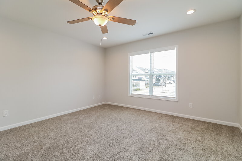 1,805/Mo, 44 Rosemary Street Clayton, NC 27520 Main Bedroom View
