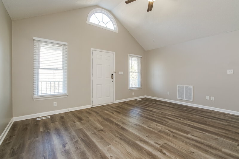 2,350/Mo, 3007 Brittany Dr Clayton, NC 27520 Living Room View