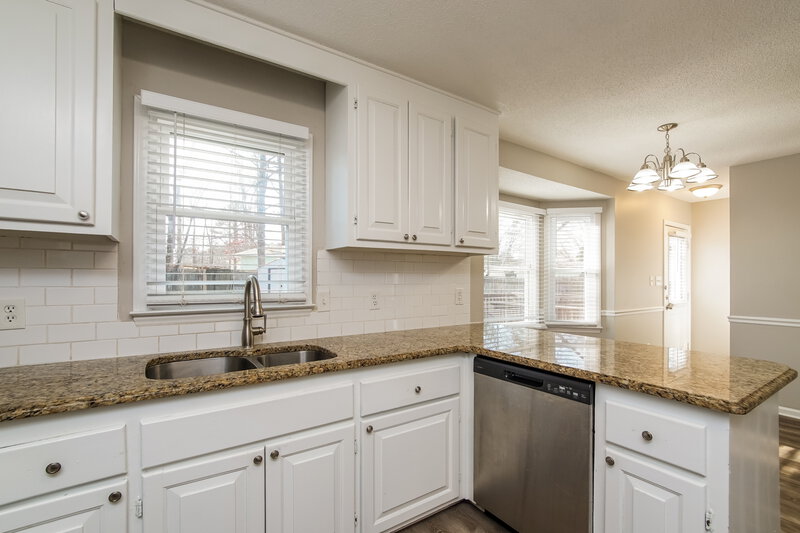 2,350/Mo, 3007 Brittany Dr Clayton, NC 27520 Kitchen View 2