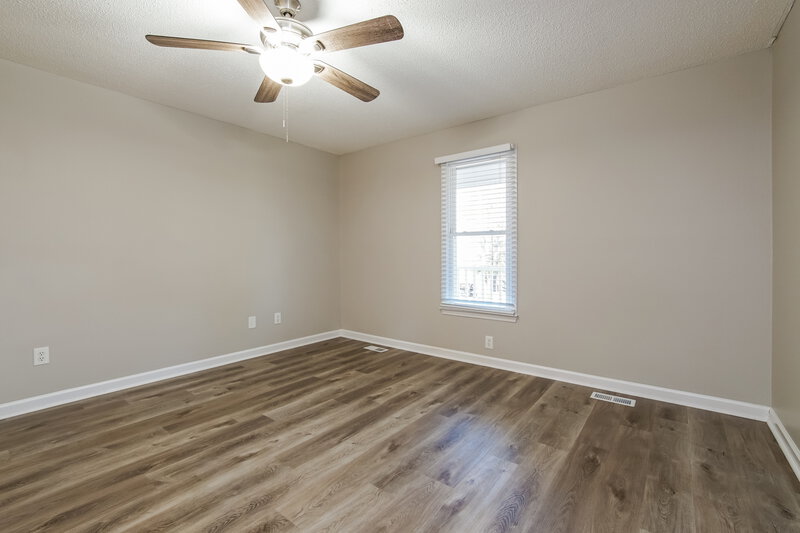 2,350/Mo, 3007 Brittany Dr Clayton, NC 27520 Main Bedroom View