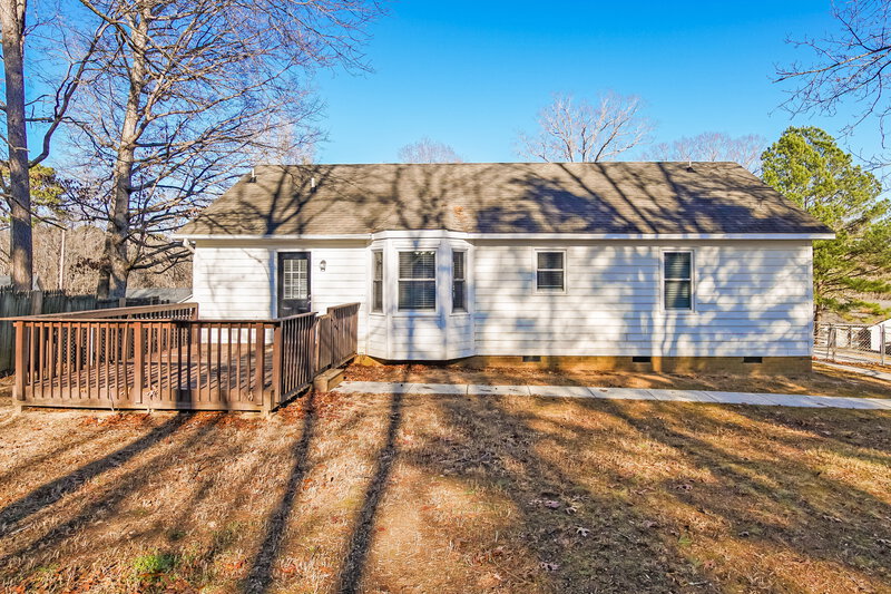 2,350/Mo, 3007 Brittany Dr Clayton, NC 27520 Rear View