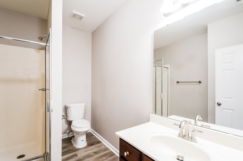 2,335/Mo, 3712 Madeline Way Raleigh, NC 27610 Main Bathroom View 2