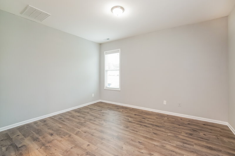 1,810/Mo, 125 Sturgeon St Smithfield, NC 27577 Living Room View