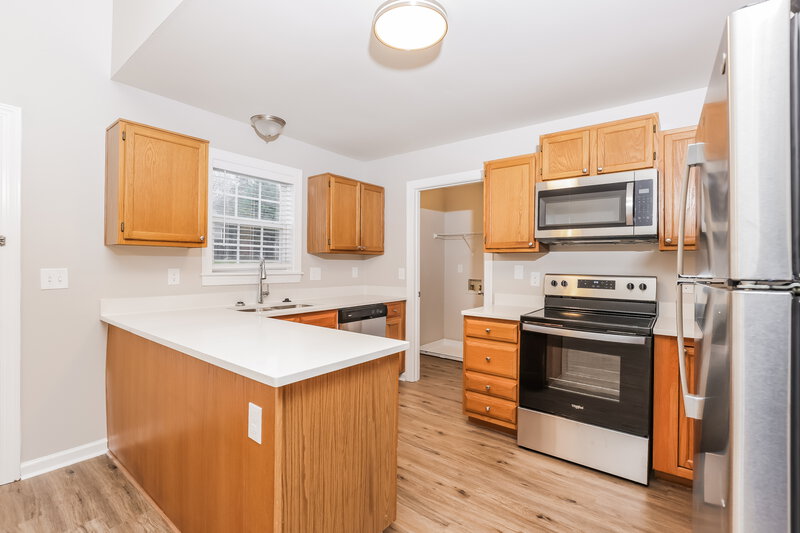 1,725/Mo, 608 Flicker Ct Wake Forest, NC 27587 Kitchen View
