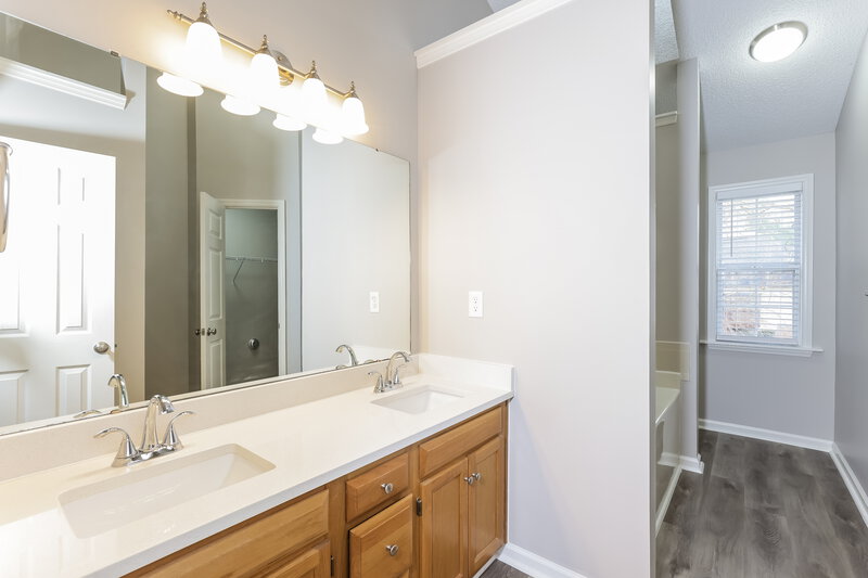 1,800/Mo, 1236 Bacardi Ct Wake Forest, NC 27587 Main Bathroom View