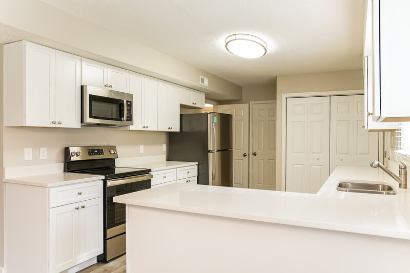 2,070/Mo, 5309 Thistlebrook Ct Raleigh, NC 27610 Kitchen View 2