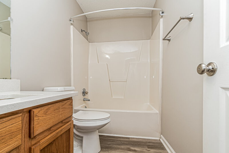 1,755/Mo, 1024 Alderleaf Dr Fuquay Varina, NC 27526 Bathroom View