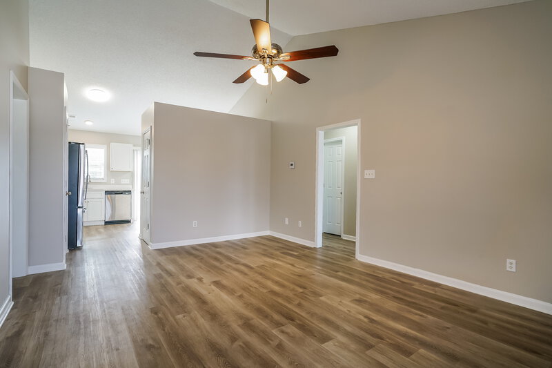 2,380/Mo, 5112 Julip Dr Knightdale, NC 27545 Living Room View 3