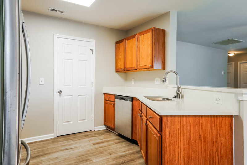 2,135/Mo, 2826 Filbert St Raleigh, NC 27610 Kitchen View