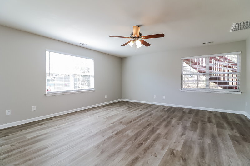 3,060/Mo, 2826 Filbert St Raleigh, NC 27610 Family Room View