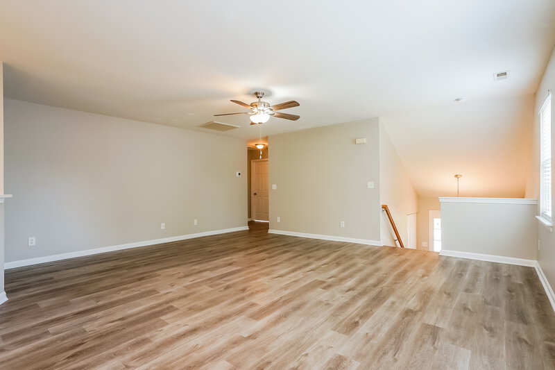 2,135/Mo, 2826 Filbert St Raleigh, NC 27610 Loft View