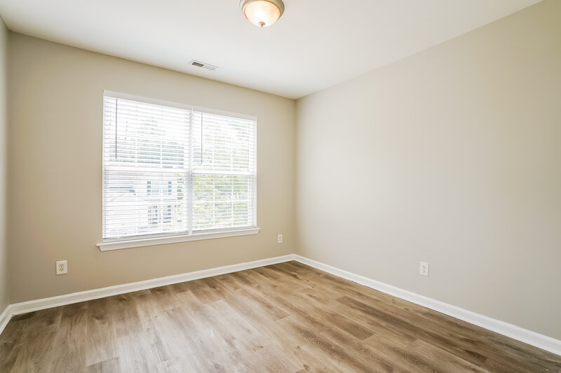 2,135/Mo, 2826 Filbert St Raleigh, NC 27610 Bedroom View