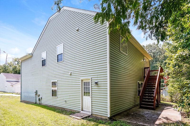 2,135/Mo, 2826 Filbert St Raleigh, NC 27610 Rear View