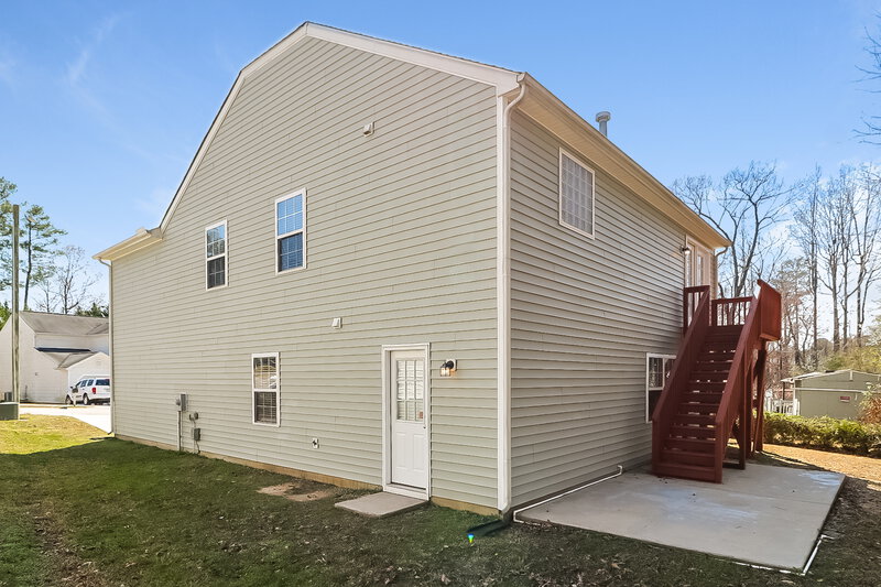 3,060/Mo, 2826 Filbert St Raleigh, NC 27610 Rear View 2