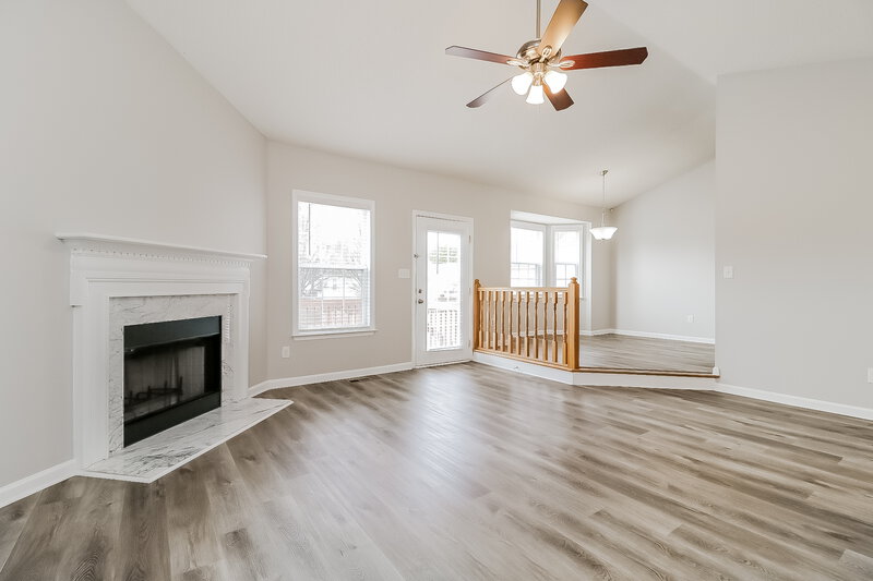 1,730/Mo, 944 S Philwood Ct Fuquay Varina, NC 27526 Living Room View 2