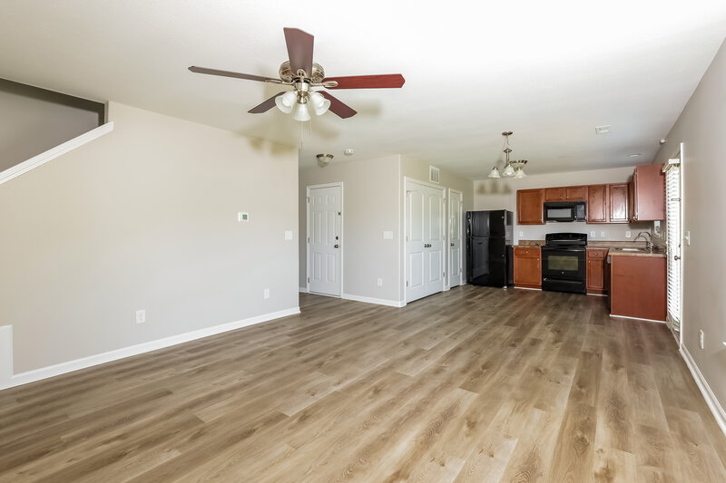 2,025/Mo, 2728 Maybrook Crossing Dr Raleigh, NC 27610 Living Room View 2