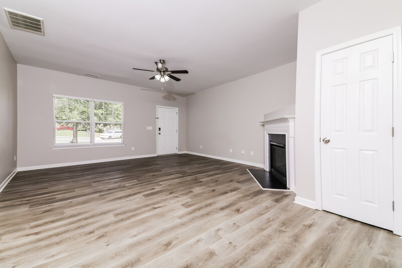2,180/Mo, 3501 Pinkham Way Raleigh, NC 27616 Living Room View 2