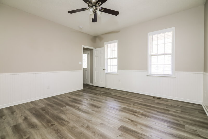 2,325/Mo, 354 Spearhead Pl Clayton, NC 27520 Main Bedroom View