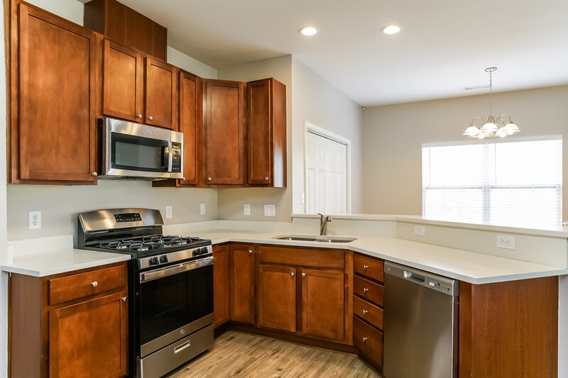 2,250/Mo, 4709 Alenja Ln Raleigh, NC 27616 Kitchen View