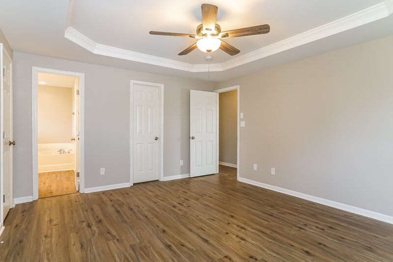 2,250/Mo, 4709 Alenja Ln Raleigh, NC 27616 Main Bedroom View 2