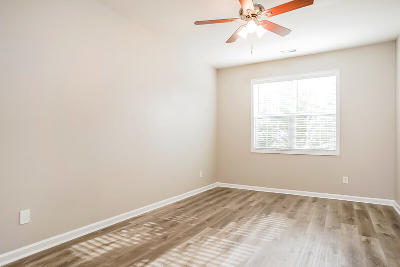 1,845/Mo, 2533 Friendly Trl Raleigh, NC 27610 Main Bedroom View