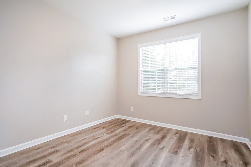 1,845/Mo, 2533 Friendly Trl Raleigh, NC 27610 Bedroom View 4