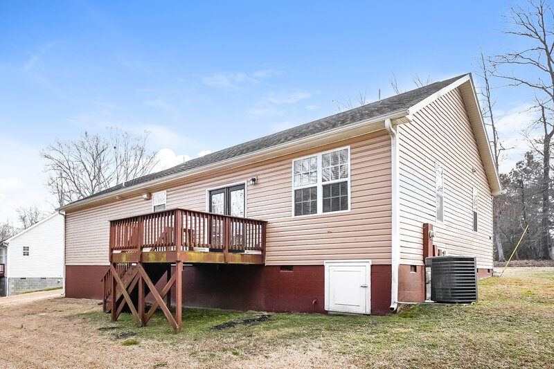 1,845/Mo, 2533 Friendly Trl Raleigh, NC 27610 Rear View