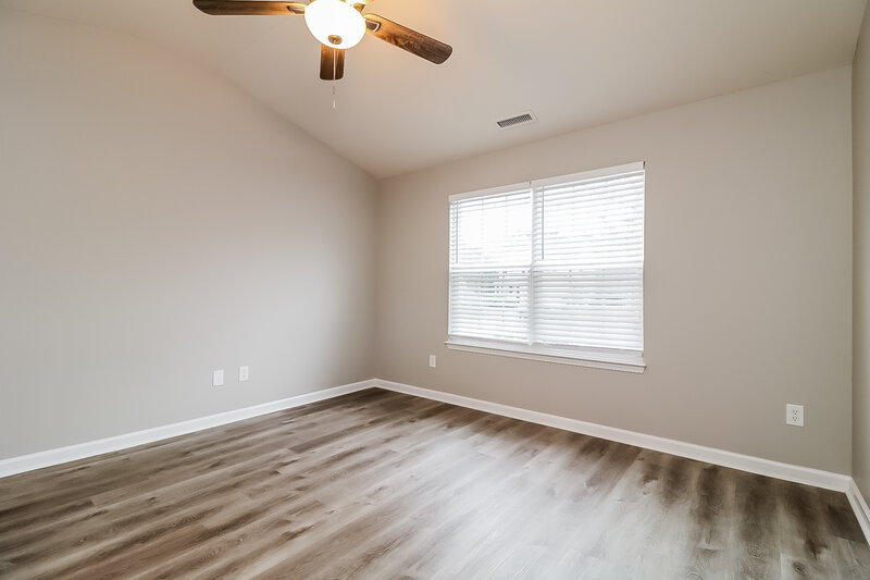 1,945/Mo, 232 N Weststone Blvd Fuquay Varina, NC 27526 Main Bedroom View