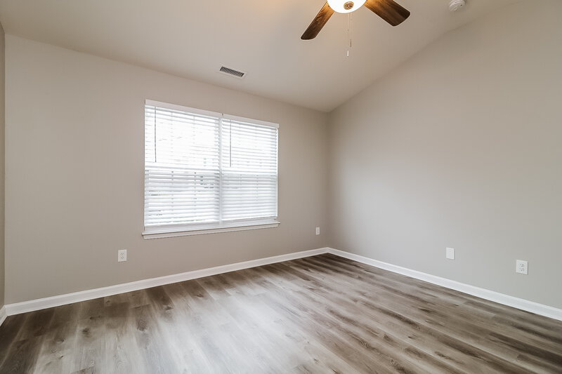 1,945/Mo, 232 N Weststone Blvd Fuquay Varina, NC 27526 Main Bedroom View 2