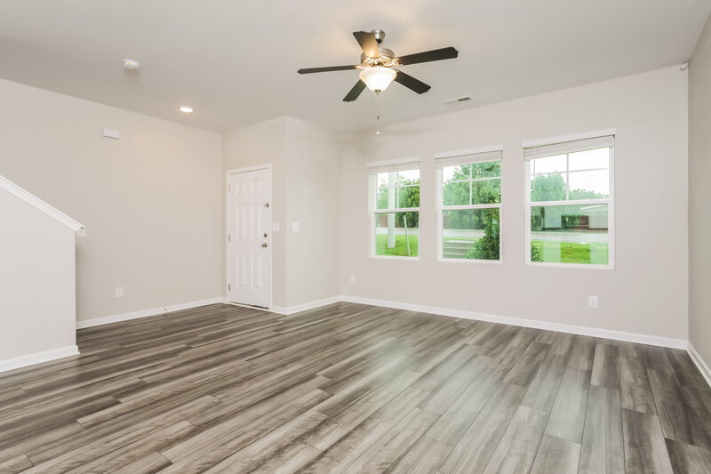 1,715/Mo, 546 Wendell Falls Pkwy Wendell, NC 27591 Living Room View 2
