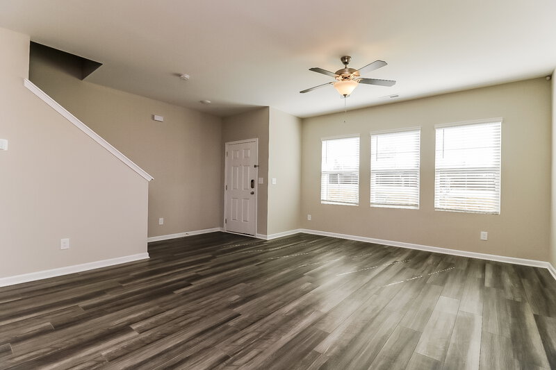 1,750/Mo, 546 Wendell Falls Pkwy Wendell, NC 27591 Living Room View 3
