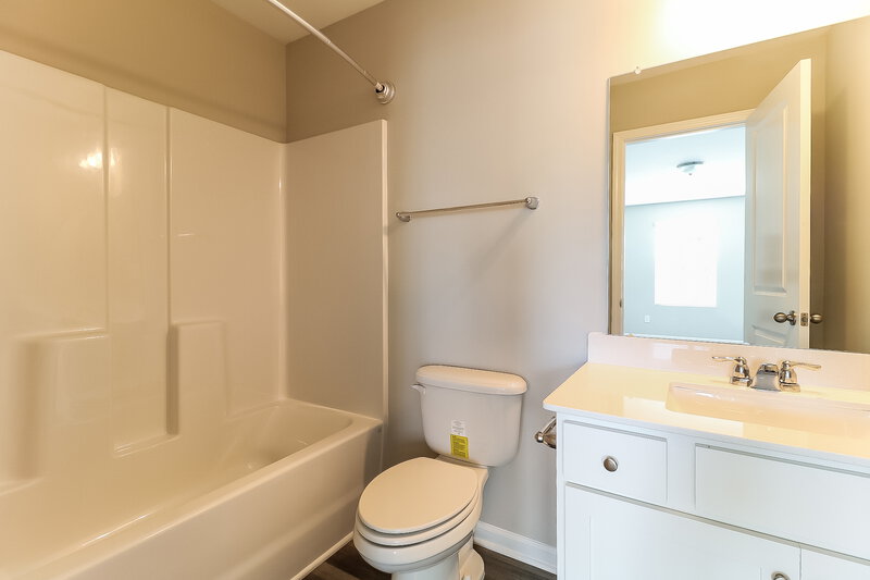 1,750/Mo, 546 Wendell Falls Pkwy Wendell, NC 27591 Bathroom View