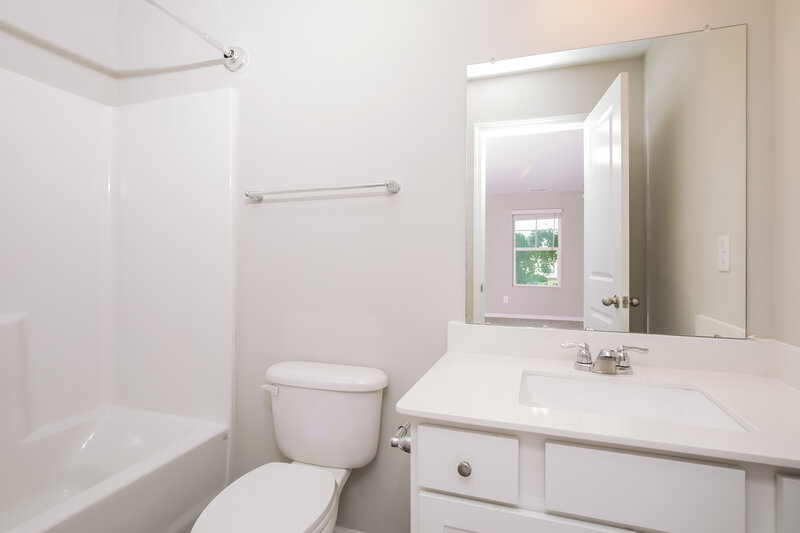 1,715/Mo, 546 Wendell Falls Pkwy Wendell, NC 27591 Bathroom View