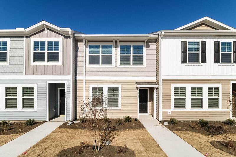 1,670/Mo, 548 Wendell Falls Pkwy Wendell, NC 27591 External View