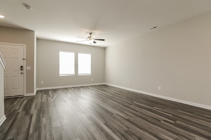 1,670/Mo, 548 Wendell Falls Pkwy Wendell, NC 27591 Living Room View