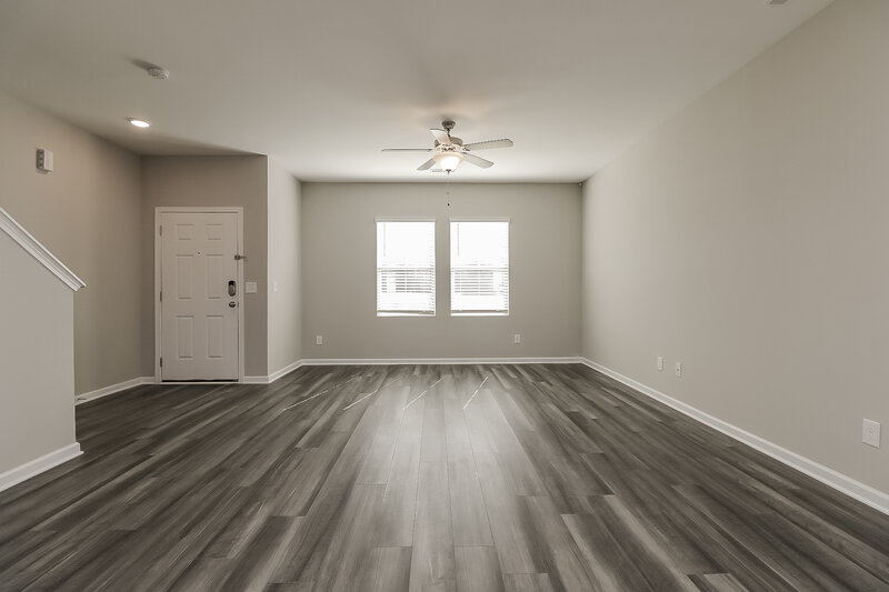 1,670/Mo, 548 Wendell Falls Pkwy Wendell, NC 27591 Living Room View 3