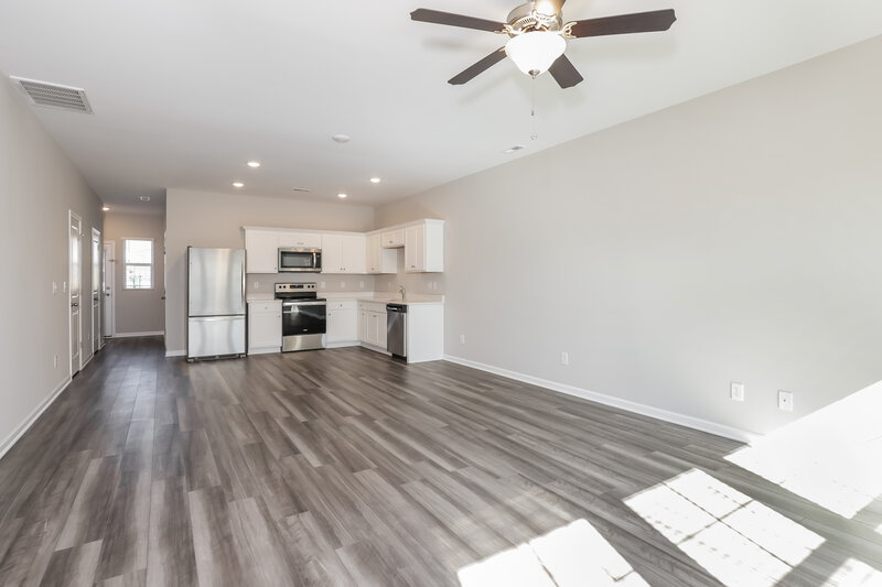 1,575/Mo, 606 Wendell Falls Pkwy Wendell, NC 27591 Living Room View