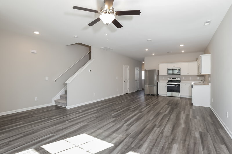 1,575/Mo, 606 Wendell Falls Pkwy Wendell, NC 27591 Living Room View 2