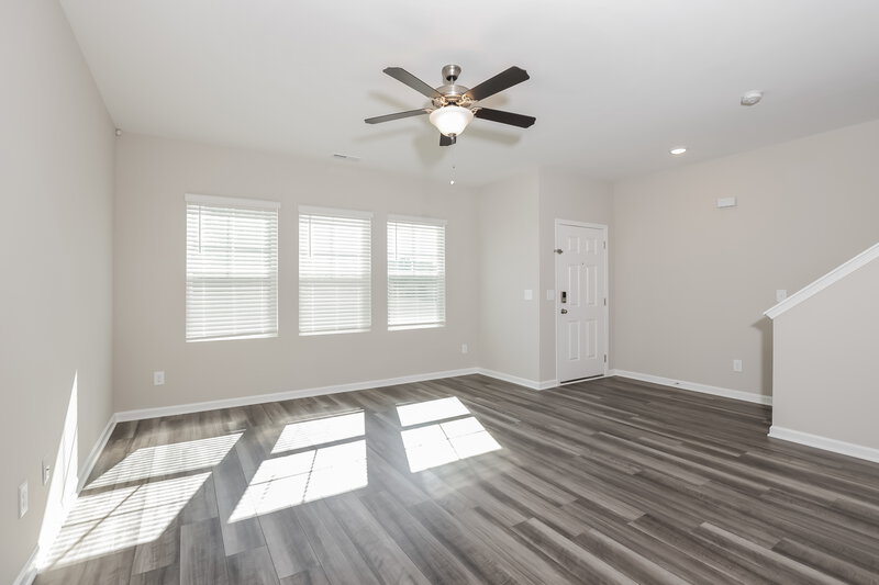 1,575/Mo, 606 Wendell Falls Pkwy Wendell, NC 27591 Living Room View 3