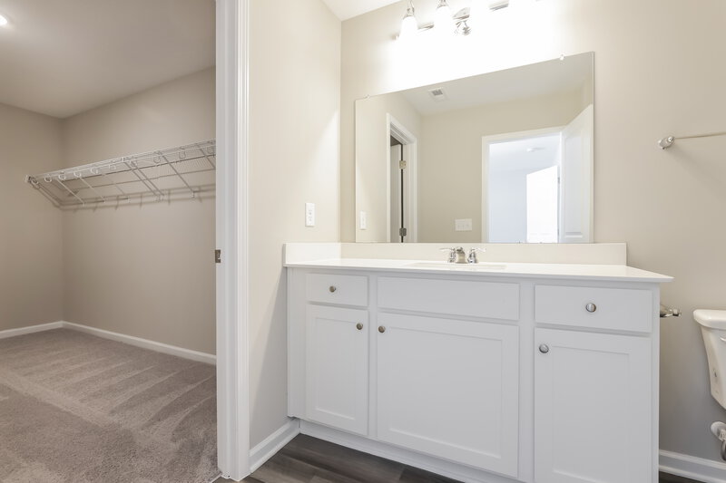 1,575/Mo, 606 Wendell Falls Pkwy Wendell, NC 27591 Main Bathroom View