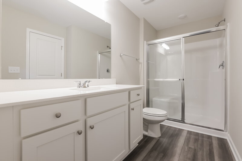 1,575/Mo, 606 Wendell Falls Pkwy Wendell, NC 27591 Main Bathroom View 2