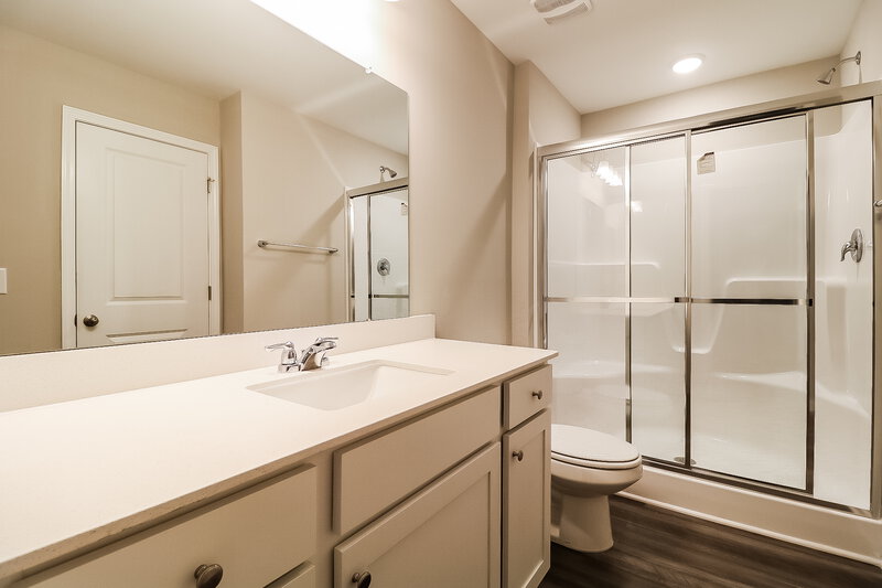 1,680/Mo, 620 Wendell Falls Pkwy Wendell, NC 27591 Main Bathroom View