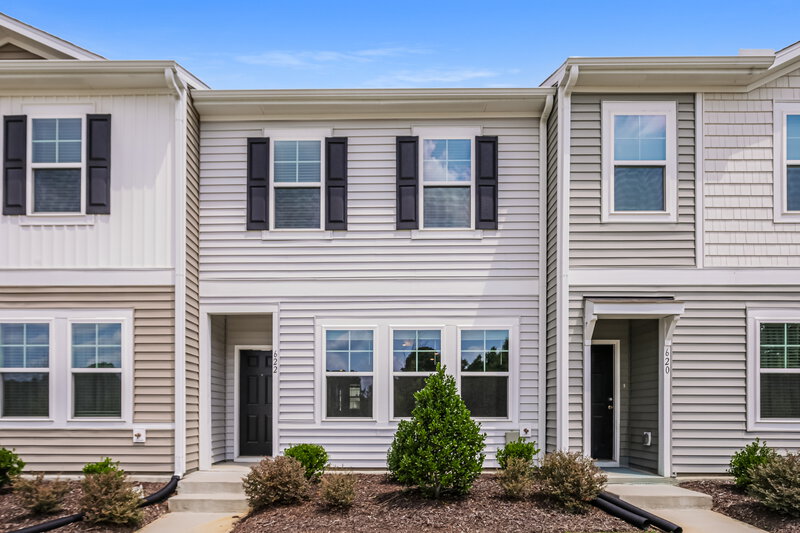 1,740/Mo, 622 Wendell Falls Pkwy Wendell, NC 27591 External View