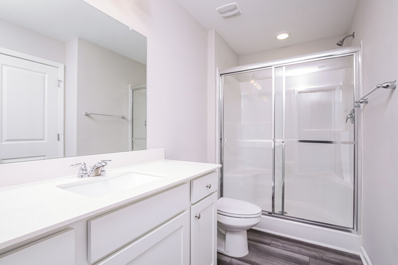 1,740/Mo, 622 Wendell Falls Pkwy Wendell, NC 27591 Bathroom View