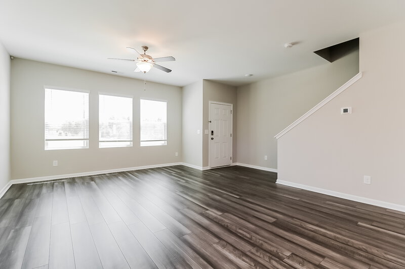 1,975/Mo, 628 Wendell Falls Pkwy Wendell, NC 27591 Living Room View