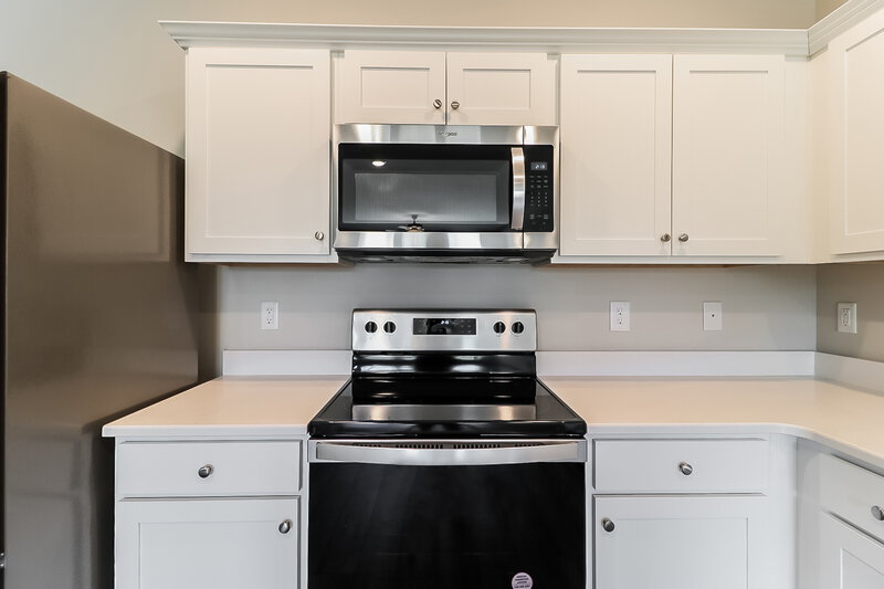 1,975/Mo, 628 Wendell Falls Pkwy Wendell, NC 27591 Kitchen View